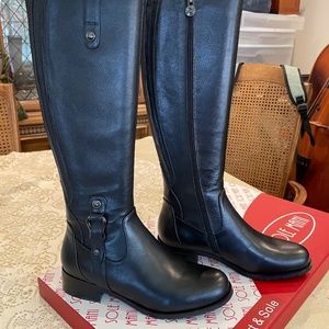 SoleMani Leather Boots NEW